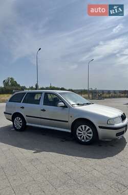Универсал Skoda Octavia 1999 в Львове