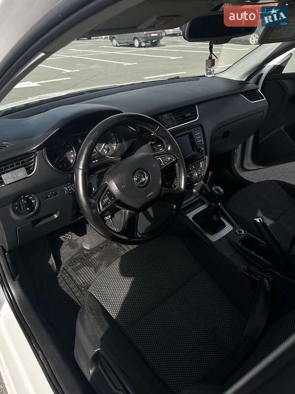 Универсал Skoda Octavia 2013 в Каменец-Подольском