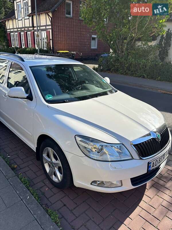 Универсал Skoda Octavia 2012 в Тячеве