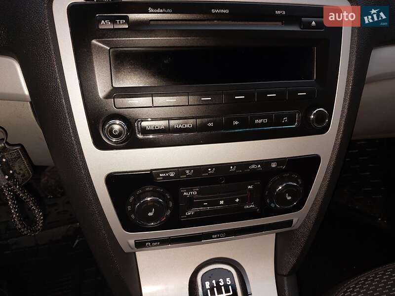 Универсал Skoda Octavia 2010 в Буче фото 10 Универсал Skoda Octavia 2010 в Буче