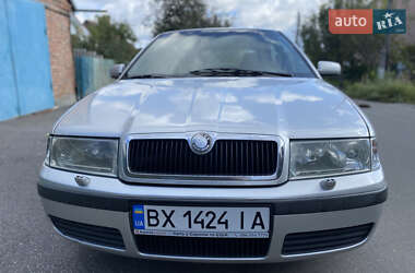 Лифтбек Skoda Octavia 2002 в 