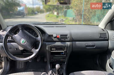 Лифтбек Skoda Octavia 2002 в 