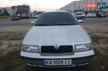 Лифтбек Skoda Octavia 1998 в Софиевской Борщаговке