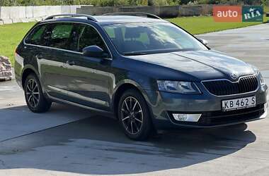 Универсал Skoda Octavia 2015 в Луцке