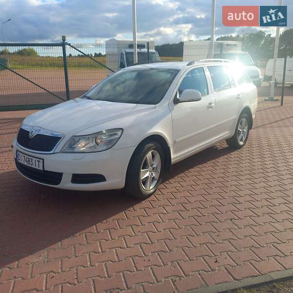 Универсал Skoda Octavia 2010 в Ровно