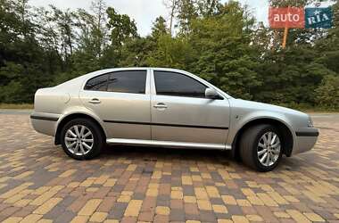 Лифтбек Skoda Octavia 2008 в 