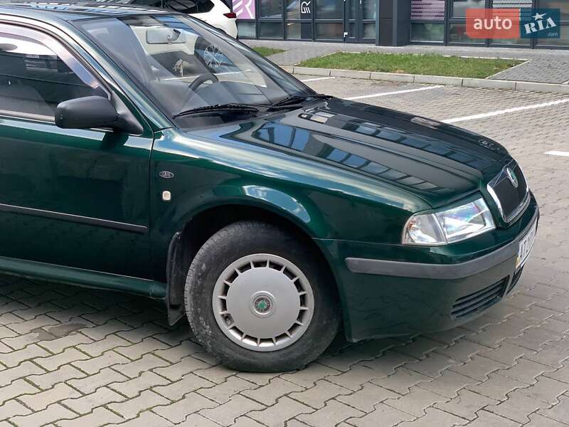 Лифтбек Skoda Octavia 2002 в Ивано-Франковске
