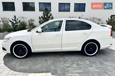 Лифтбек Skoda Octavia 2012 в 