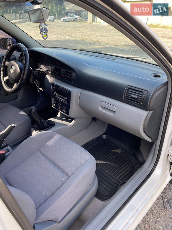 Лифтбек Skoda Octavia 2003 в Бершади