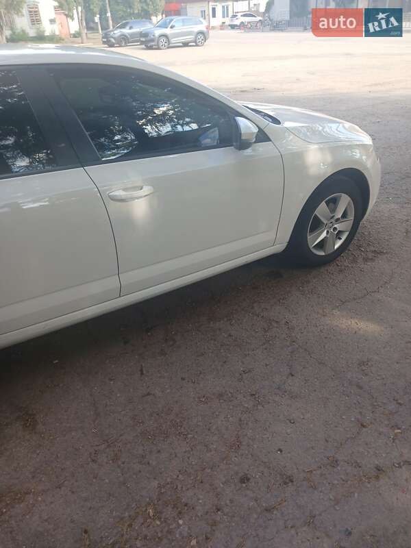 Лифтбек Skoda Octavia 2016 в Апостолово