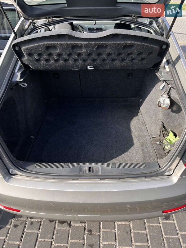 Лифтбек Skoda Octavia 2011 в Днепре