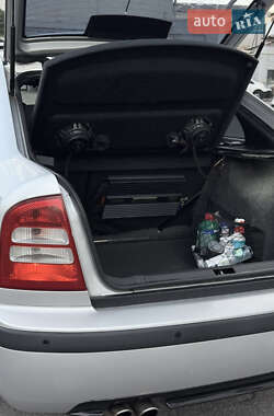 Лифтбек Skoda Octavia 2005 в 