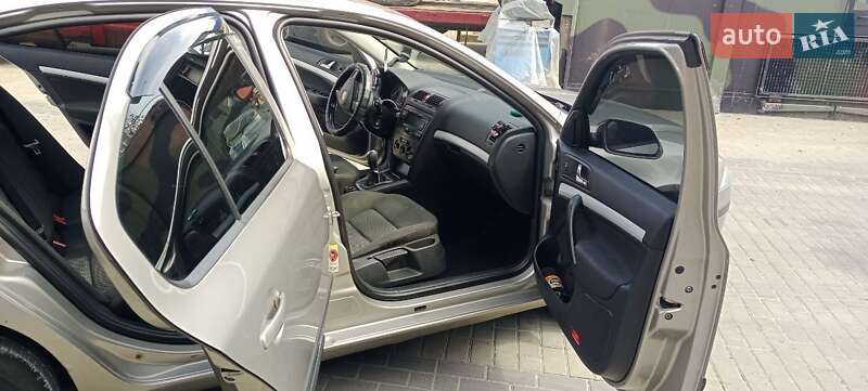 Ліфтбек Skoda Octavia 2008 в Львові фото 7 Ліфтбек Skoda Octavia 2008 в Львові