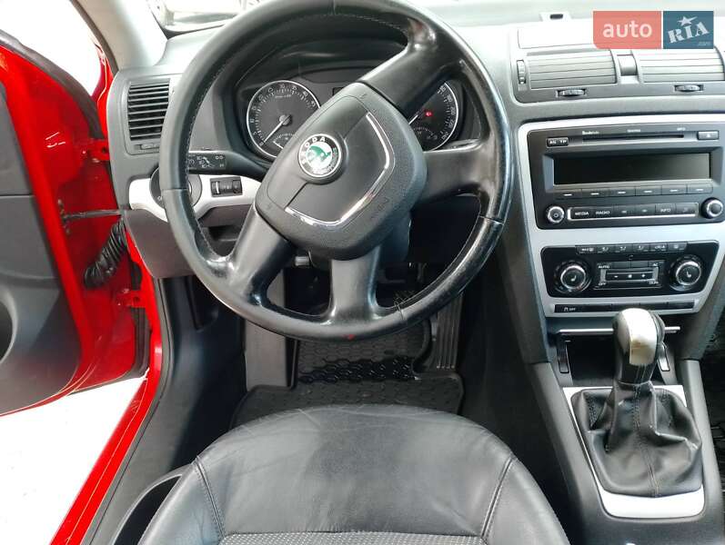 Универсал Skoda Octavia 2010 в Бродах