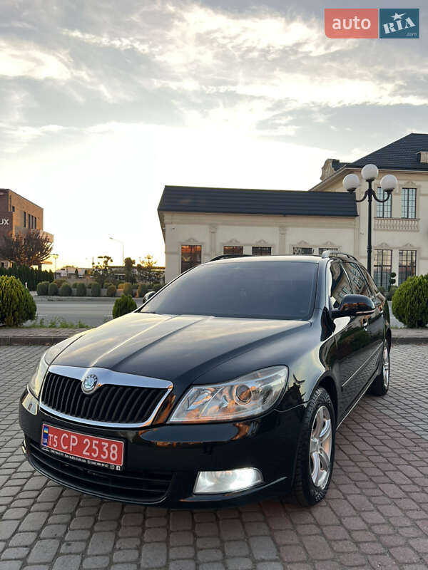 Универсал Skoda Octavia 2012 в Мукачево