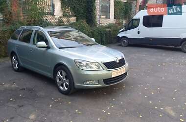 Универсал Skoda Octavia 2011 в 