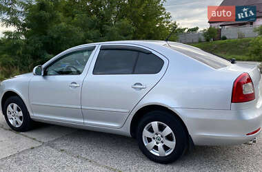 Лифтбек Skoda Octavia 2012 в 