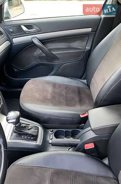 Лифтбек Skoda Octavia 2012 в 
