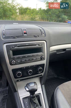 Лифтбек Skoda Octavia 2012 в 