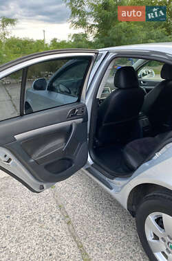 Лифтбек Skoda Octavia 2012 в 