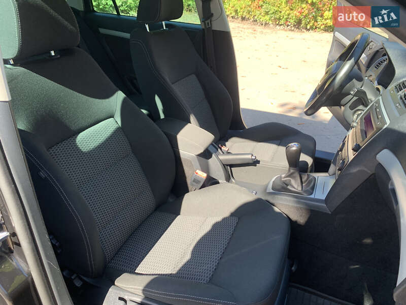 Универсал Skoda Octavia 2009 в Луцке