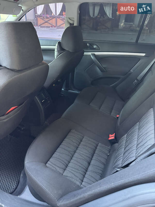 Лифтбек Skoda Octavia 2010 в Ивано-Франковске