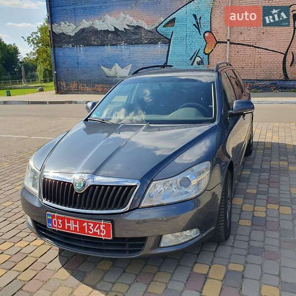 Универсал Skoda Octavia 2010 в Луцке