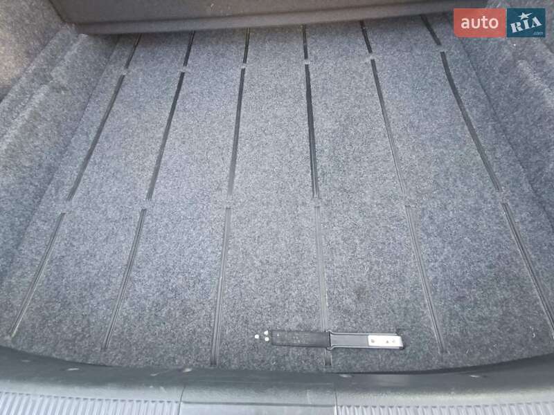 Универсал Skoda Octavia 2003 в Ивано-Франковске