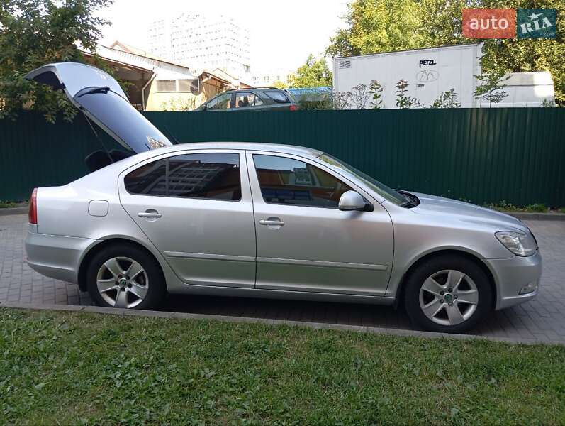 Лифтбек Skoda Octavia 2011 в Львове