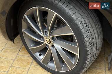 Универсал Skoda Octavia 2015 в 