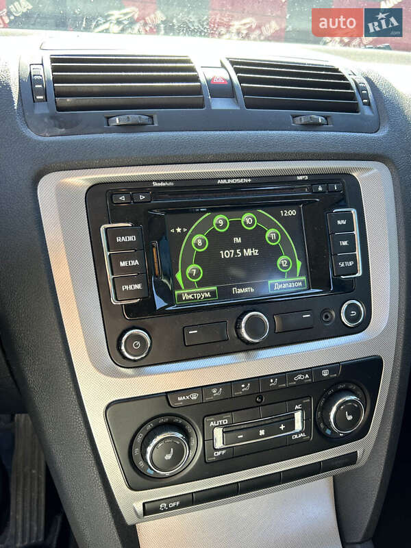 Универсал Skoda Octavia 2010 в Сумах