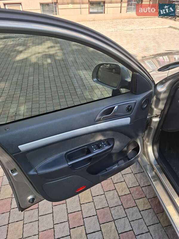 Ліфтбек Skoda Octavia 2010 в Запоріжжі