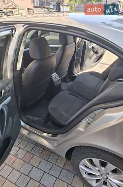 Лифтбек Skoda Octavia 2010 в 