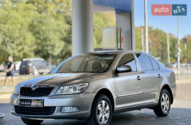 Лифтбек Skoda Octavia 2011 в Николаеве