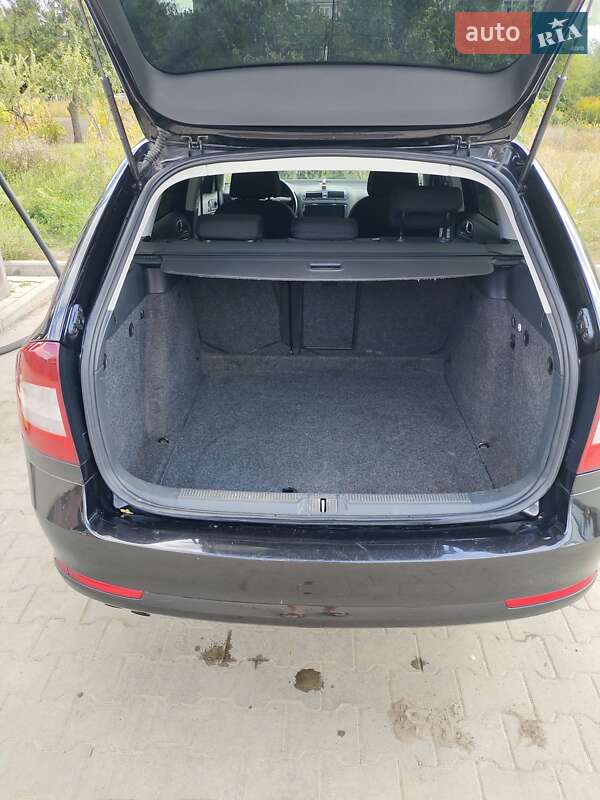 Універсал Skoda Octavia 2009 в Сумах