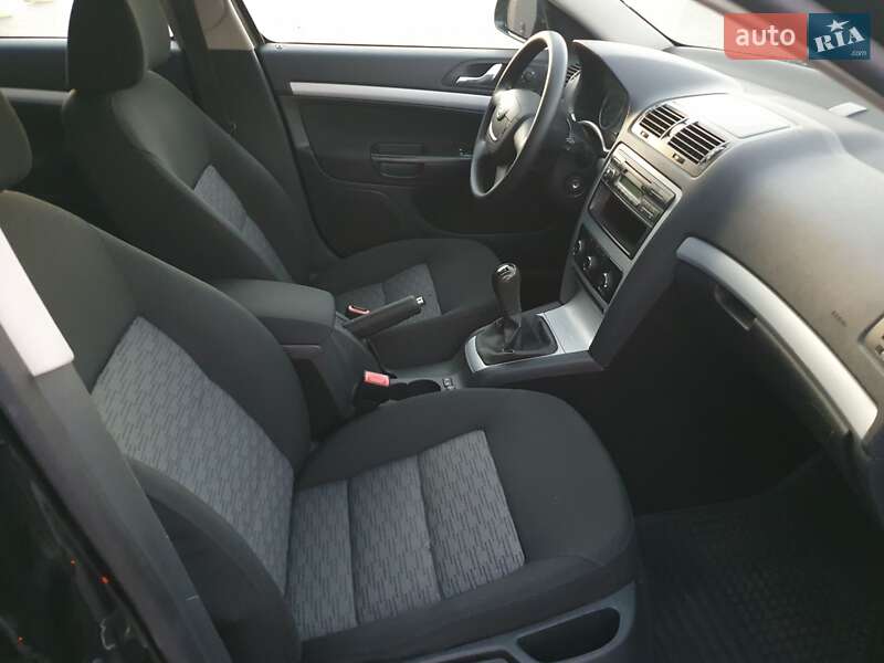 Універсал Skoda Octavia 2009 в Кропивницькому