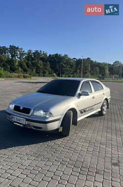 Лифтбек Skoda Octavia 1999 в Радивилове