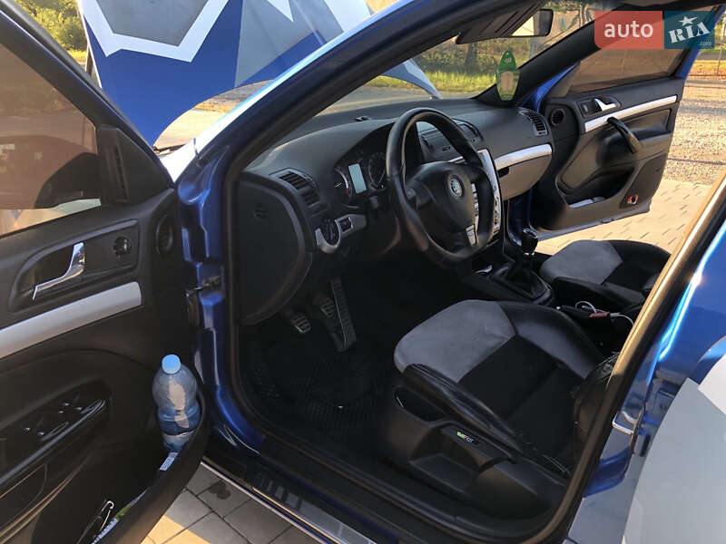 Ліфтбек Skoda Octavia 2006 в Виноградові