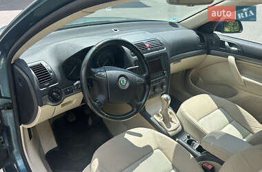Лифтбек Skoda Octavia 2006 в 