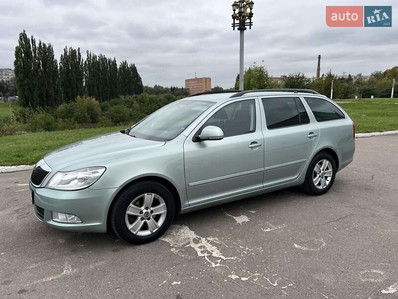 Универсал Skoda Octavia 2010 в Ровно