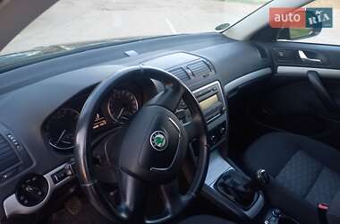Лифтбек Skoda Octavia 2012 в 