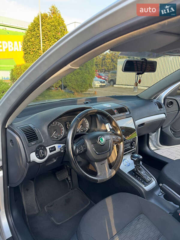 Универсал Skoda Octavia 2010 в Ивано-Франковске