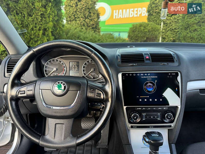 Универсал Skoda Octavia 2010 в Ивано-Франковске