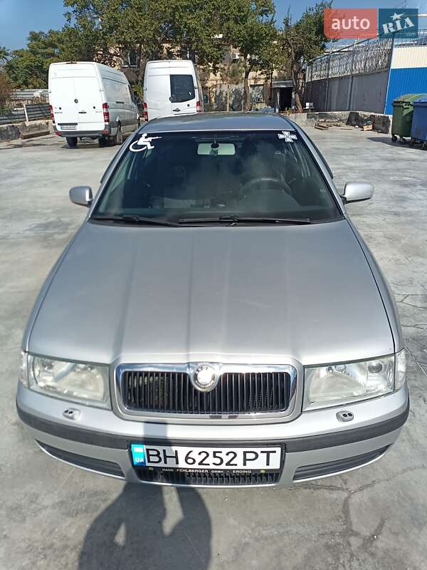 Ліфтбек Skoda Octavia 2002 в Одесі