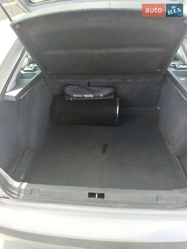 Ліфтбек Skoda Octavia 2002 в Одесі