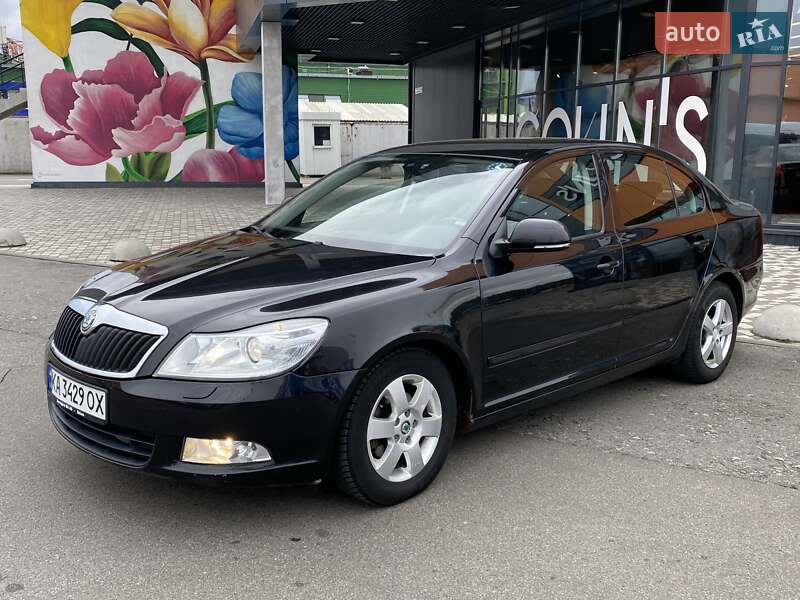 Лифтбек Skoda Octavia 2012 в 