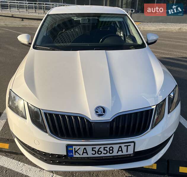 Лифтбек Skoda Octavia 2020 в Киеве