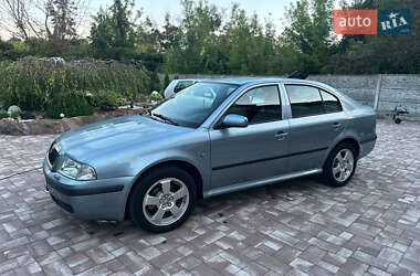 Лифтбек Skoda Octavia 2003 в 