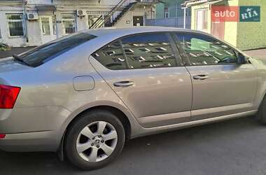 Лифтбек Skoda Octavia 2013 в 