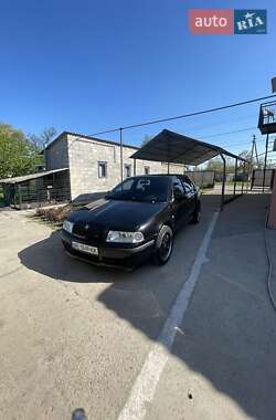Лифтбек Skoda Octavia 2002 в 